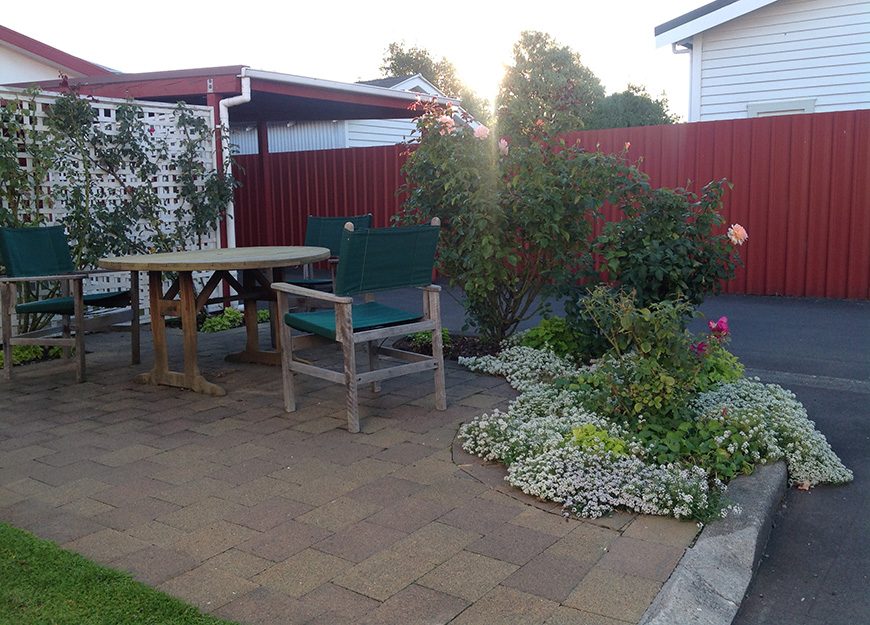 Home-style motel units